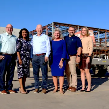 hutchinson_beam-signing-event_9-25-25_bcbs.jpg